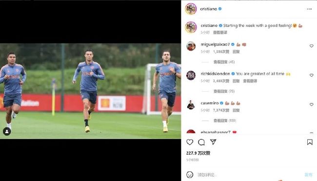 电影及电视剧集中，她的能力来自家族传承的宇宙手镯。