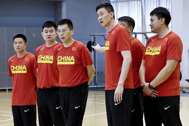 时间:2025.02.19 :今日影评 作者:秋枫 : 一起聚焦“哪吒经济”的“百亿级神话” 时长:08:00 :电影网 展开 一起聚焦“哪吒经济”的“百亿级神话”收起 时长:08:00建议WIFI下打开 专稿 动画电影《哪吒之魔童闹海》目前票房已突破120亿元,超过《狮子王》进入全球影史票房榜前十位,电影不仅刷新了春节档票房纪录,更是从餐饮江湖到资本市场,从工厂车间到旅游景点都掀起现象级消费狂潮。