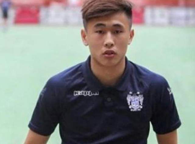她与未婚夫及 显微镜网友!