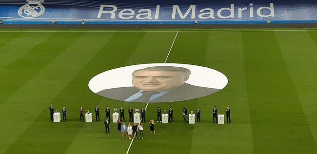 王昕介绍,《末代皇帝》当年拍摄的时候得到了中国官方和社会各界的大力支持。