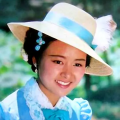 电影《穿普拉达的女王2》将在纽约和意大利取景，影片已定档2026年5月1日在北美上映。