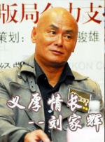《误杀》单日票房1222万，环比下跌18%，蝉联日冠军，截至发稿时累计综合票房已突破12亿。